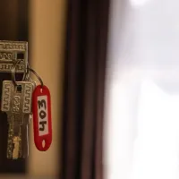 ¿Puedo postular al Subsidio de la Luz si soy arrendatario y no soy dueño del hogar?