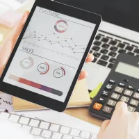 ¿Cuánto ganan los trabajadores de finanzas o en contabilidad? Revelan sueldos según cargo