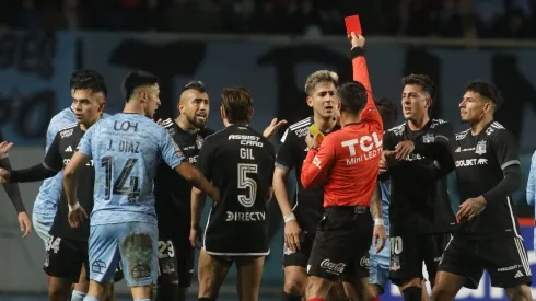 Arturo Vidal fue expulsado y se pierde la vuelta ante O'Higgins.