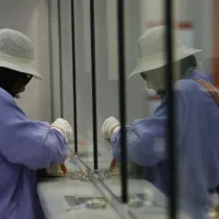 Desde esta edad las mujeres y hombres pueden postular a la PGU: Estos son los beneficios