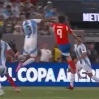 Ni la revisaron: polémico penal no cobrado a Víctor Dávila y Chile ante Argentina