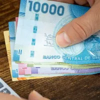 Los beneficios para adultos mayores o pensionados a los que tienes que postular sí o sí