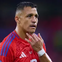 Alexis Sánchez lapidario con el arbitraje de Wilmar Roldán: “Caga todo el partido”
