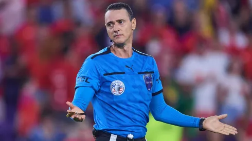 Wilmar Roldán fue muy cuestionado por la FFCh.