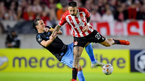 Javier Correa debe esperar un poco más para firmar por Colo Colo.