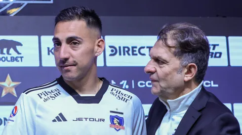 Javier Correa y Aníbal Mosa en la presentación del atacante argentino.