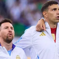 Lionel Messi entrega el ropero completo al Dibu Martínez: \'El mejor portero del mundo\'