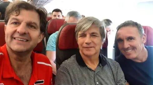 Aníbal Mosa, Harold Mayne-Nicholls y Marcelo Espina volaron a Brasil para cerrar una contratación. ¡Y volvieron con una respuesta negativa!