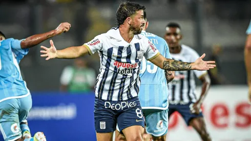 Gabriel Costa en la polémica en Perú.