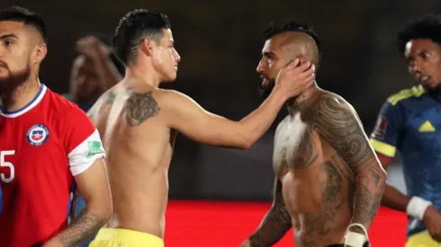 Arturo Vidal festejó la clasificación de Colombia en Copa América. James Rodríguez es uno de sus amigos cercanos.
