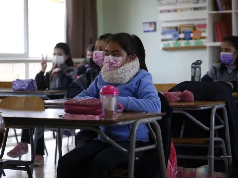 ¿Qué comunas suspendieron clases por ola de frío?