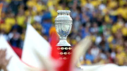 Argentinos y colombianos disputan más que la corona este domingo.