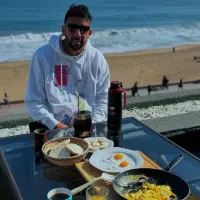 Hinchas de Colo Colo se vuelcan al Instagram de un hambriento Huaso Isla para pedir su fichaje