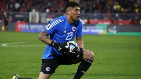 Brayan Cortés pasó de ser titular a suplente en Chile con el arribo de Ricardo Gareca.