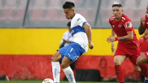 Alexander Aravena fichó en Gremio de Brasil.