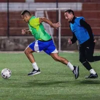 Si él es feliz, nosotros también: Alexis Sánchez es un niño más jugando pichangas en Tocopilla