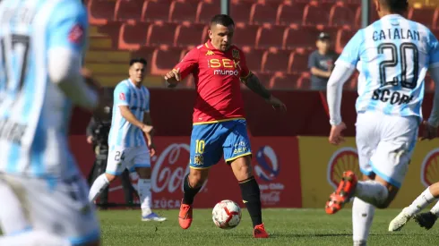 El DT de Unión Española salió a defender a Emiliano Vecchio