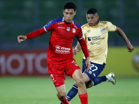 César Pérez le hace caso a Gareca: Deja a Calera y jugará en Argentina