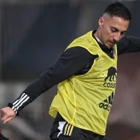 Sufre el goleador: la mala noticia que recibe Javier Correa en Colo Colo