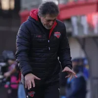 Mario Salas reclama injusticia en derrota de Ñublense ante la UC: \'Disparidad increíble de criterios\'
