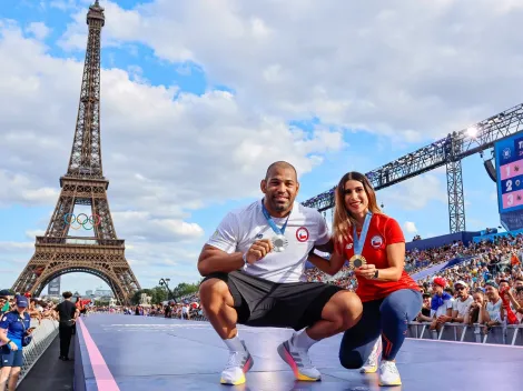 ¡A recibirlos! Francisca Crovetto y Yasmani Acosta irán a La Moneda
