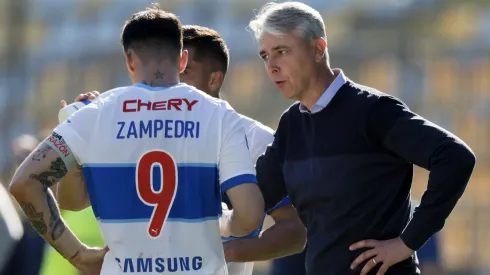 Tiago Nunes tiene a la UC peleando el título.