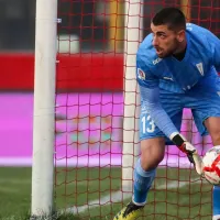 Revelan el equipo europeo que sigue a Thomas Gillier, portero de U. Católica