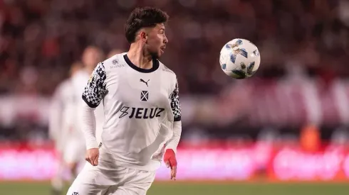 Felipe Loyola debutó por Independiente.