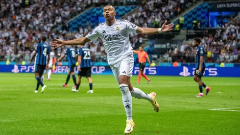 Kylian Mbappé debutó, anotó y sumó su primer título con la camiseta del Real Madrid.