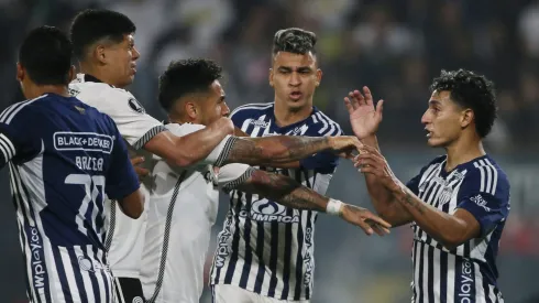 Colo Colo le ganó con ki justo a Junior en el Monumental.