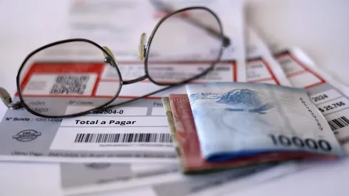 Imagen temática sobre cuentas de la luz.