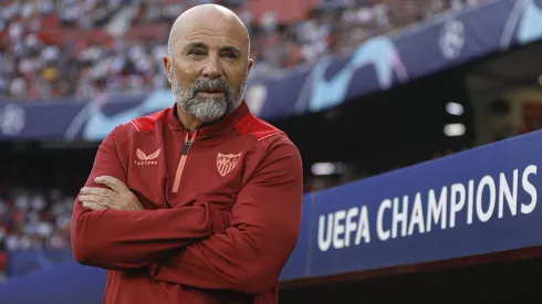 Jorge Sampaoli recorrió dos emblemáticos estadios de Inglaterra este fin de semana.