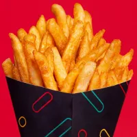 Revisa los descuentos anunciados para el Día de las Papas Fritas que se celebra hoy en Chile