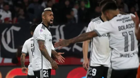 Arturo Vidal intenta ayudar desde lejos al no estar en las mejores condiciones.