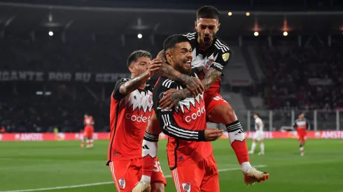 River tiene ventaja contra Talleres.