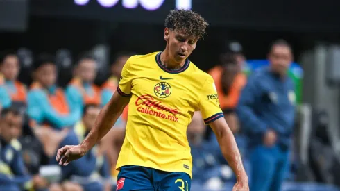 Lichnovsky estará ocho meses fueras de las canchas.