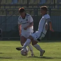 “Se marcan solos”: hinchas albos estallan por insólita falta entre Leo Gil y Guillermo Paiva