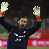 Las emotivas palabras de Matías Fernández por el retiro de Claudio Bravo: \'Una inspiración para muchos\'