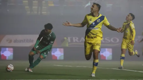 Rodrigo Contreras le dio el triunfo a Everton y dejó a Audax Italiano complicado.