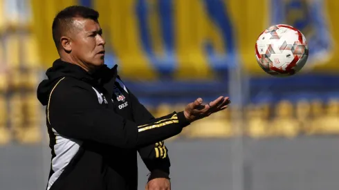 Almirón podría sumar dos novedades