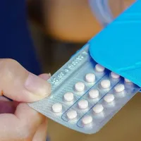 ¿El cambio de hora altera la efectividad de las pastillas anticonceptivas? Esto dice una experta