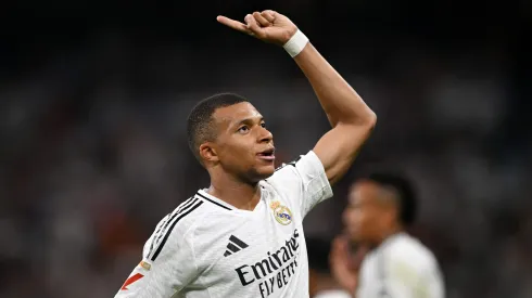 Kylian Mbappé marcó su primer doblete con la camiseta de Real Madrid.