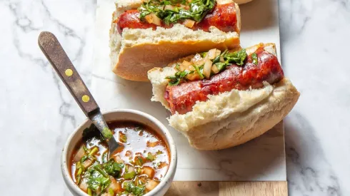 Pebre clásico chileno.