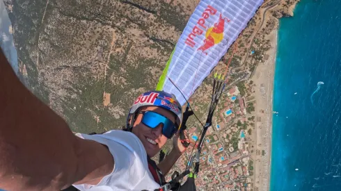 El chileno Víctor Bicho Carrera se sube al podio del Acro World Tour.