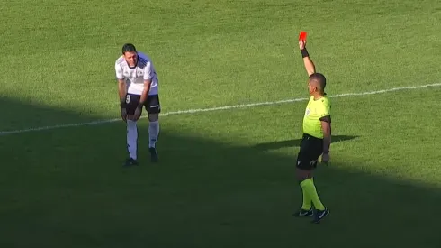 Ramiro González se fue expulsado en Colo Colo por insultar a Nicolás Gamboa.