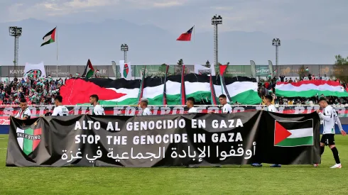 El Tino entregó una muestra de compromiso con Palestina.