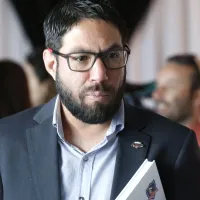 Recrudece la guerra civil dentro del CSD Colo Colo: filiales exigen renuncia de Matías Camacho