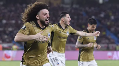 Colo Colo recibe a River en Santiago.