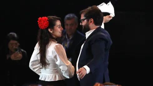 El Presidente Gabriel Boric Font bailó con su nueva pareja en la inauguración de las fondas del Parque O'Higgins.