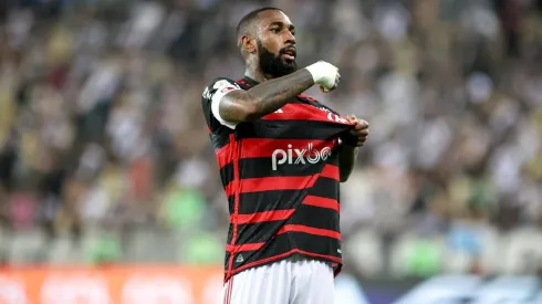 Gerson festeja su gol contra Vasco da Gama en la jornada 26 del Brasileirao.